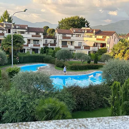 Oasi Sole Laghi With Pool Apartman Brebbia