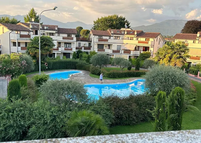 Oasi Sole Laghi With Pool Daire Brebbia