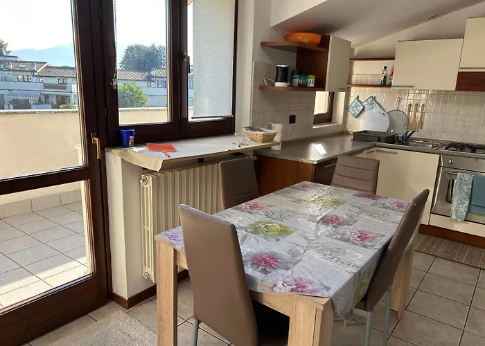 Oasi Sole Laghi With Pool 브레비아