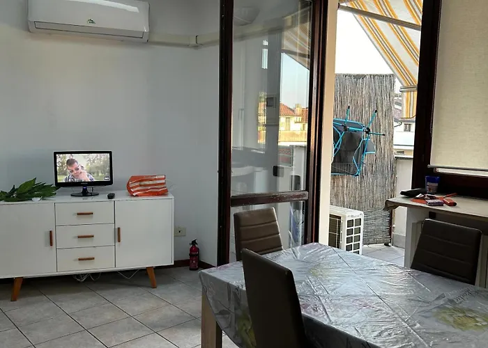 Daire Oasi Sole Laghi With Pool *