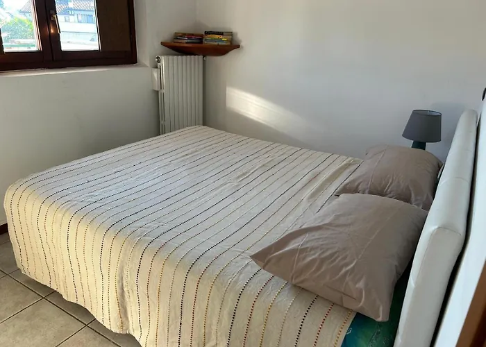 Apartment Oasi Sole Laghi With Pool